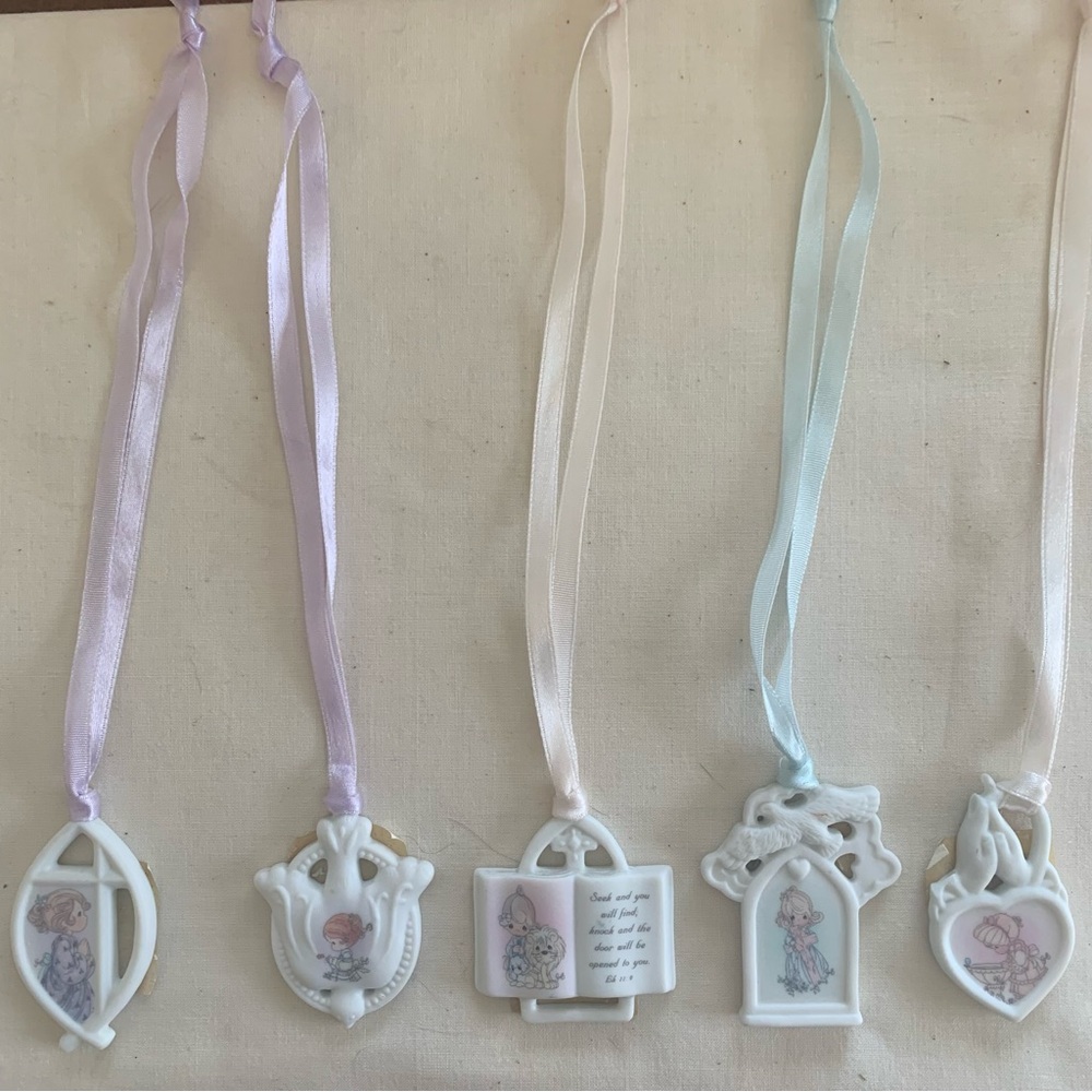 Enesco Precious Moments Porcelan Oraments with Ribbons  Set of 5